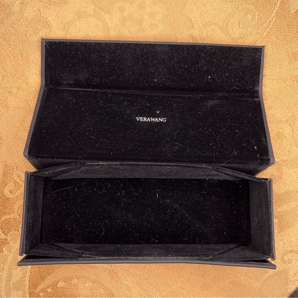 BLACK VERA WANG HARD SHELL EYEGLASS CASE VELOUR LINED CLASSIC - Picture 5 of 9